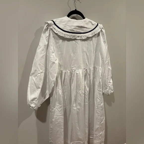 ASOS White Long Sleeve Gown with Bishop Sleeves - Picture 9 of 10